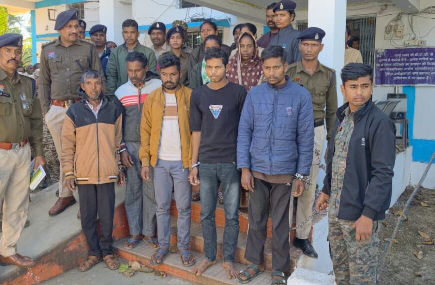 पति ने रिश्तेदारों संग रची खौफनाक साजिश, महिला व तीन वर्षीय मासूम की हत्या कर उड़ीसा में फेंका शव, 7 आरोपी गिरफ्तार