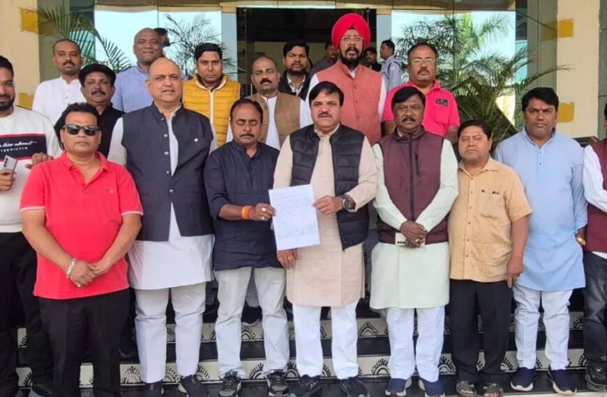 बिजली बिल बकाया रखने वाले IAS अधिकारी और रसूखदारों पर कांग्रेस का हमला, प्रतिनिधिमंडल ने CSEB एमडी को सौंपा ज्ञापन