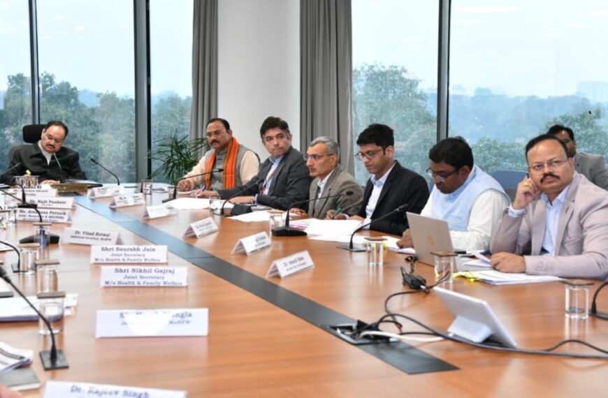 केंद्रीय स्वास्थ्य मंत्री नड्डा ने की प्रदेश की स्वास्थ्य स्थिति की उच्च स्तरीय समीक्षा