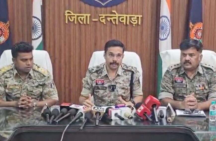 2025 में दंतेवाड़ा पुलिस को मिली बड़ी सफलता : 272 नक्सलियों ने किया सरेंडर, अपराध दर में भी आई कमी, 2026 के लिए तय किए ये लक्ष्य…