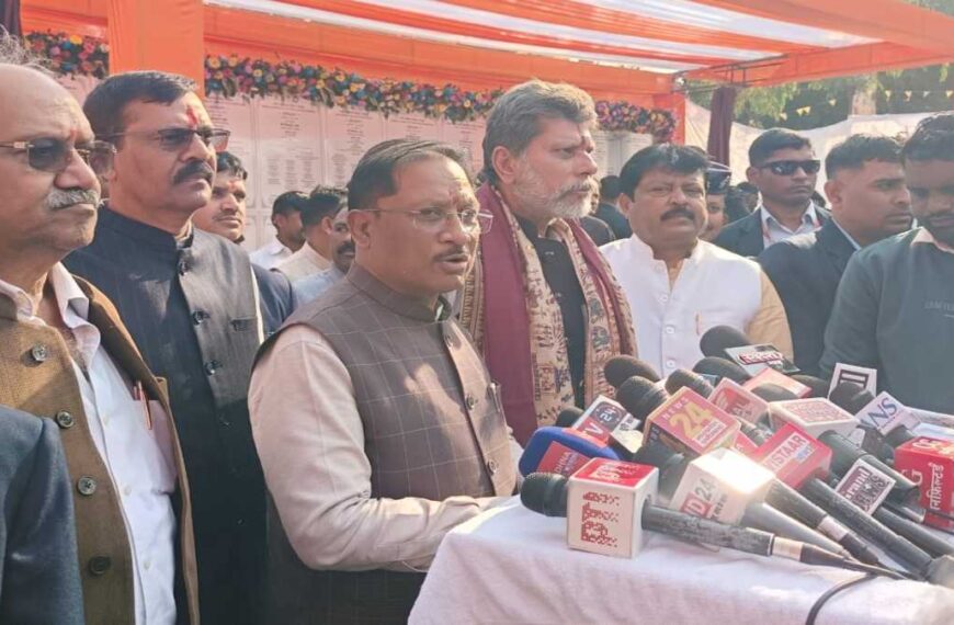 सीएम साय ने कहा – धर्मांतरण ठीक बात नहीं, मैग्नेटो मॉल में तोड़फोड़ पर विधायक पुरंदर बोले – कानून को अपने हाथ में न लें