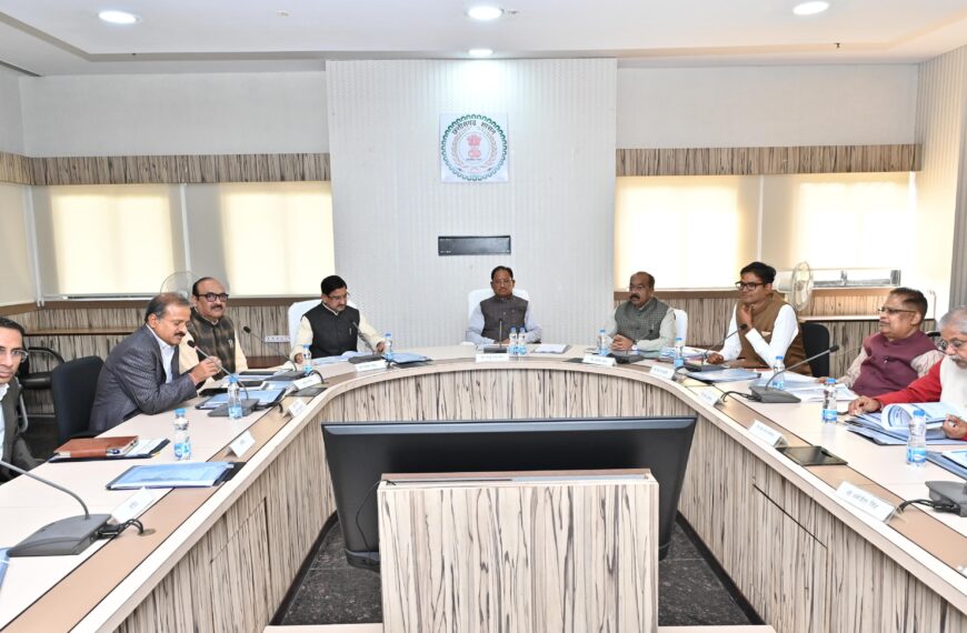 डबल इंजन सरकार का निर्णायक कदम : बिलासपुर बनेगा छत्तीसगढ़ का अगला ग्रोथ इंजन, मुख्यमंत्री साय ने प्रस्तुत किया 15 वर्षीय विकास विज़न