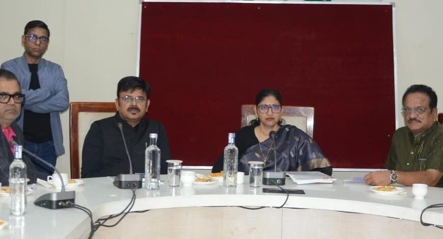 खरीफ विपणन वर्ष 2025-26 हेतु फोर्टिफाइड राइस कर्नेल (FRK) व्यवस्था की समीक्षा बैठक आयोजित