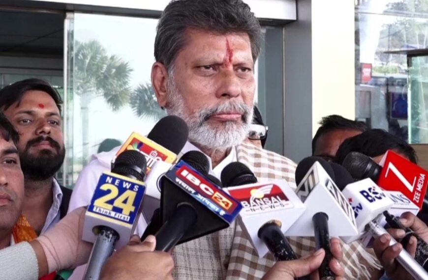 BJP प्रदेश अध्यक्ष किरण सिंहदेव ने कार्यकारी अध्यक्ष नितिन नबीन से की मुलाकात, छत्तीसगढ़ आने का दिया न्योता… कांग्रेस पर साधा निशाना