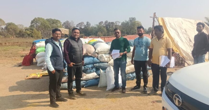 अवैध धान परिवहन पर बड़ी कार्रवाई, जिला प्रशासन की टीम ने अभियान चलाकर 1450 से अधिक कट्टा धान किया जब्त