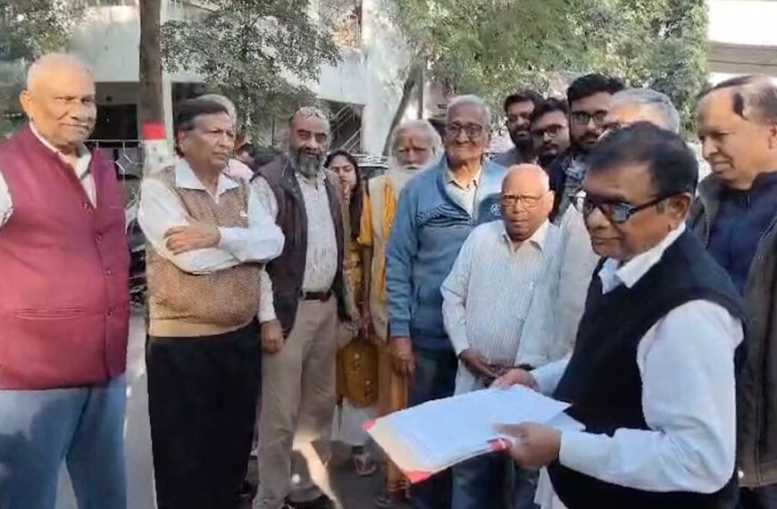 जीजीसीयू कुलपति के अमर्यादित व्यवहार पर बिफरा प्रबुद्ध वर्ग, राष्ट्रपति-राज्यपाल के नाम ज्ञापन सौंप की कार्रवाई की मांग…