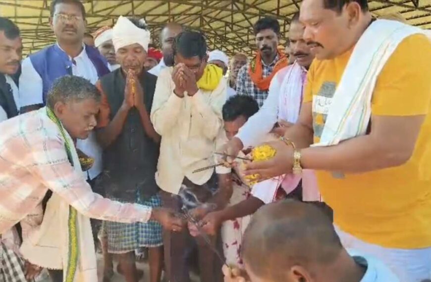 200 धर्मांतरित लोगों ने की घर वापसी, समाज प्रमुखों ने किया स्वागत…