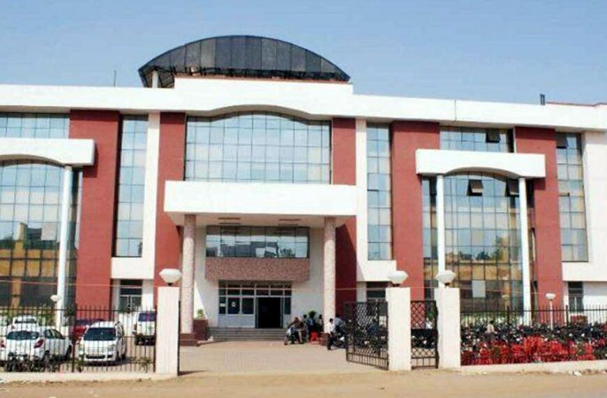 डेंटल कॉलेज के चिकित्सकों ने तीन दिवसीय हड़ताल का किया ऐलान, स्टाइपेंड रिवीजन और हॉस्टल सुविधाओं की मांग को लेकर करेंगे प्रदर्शन