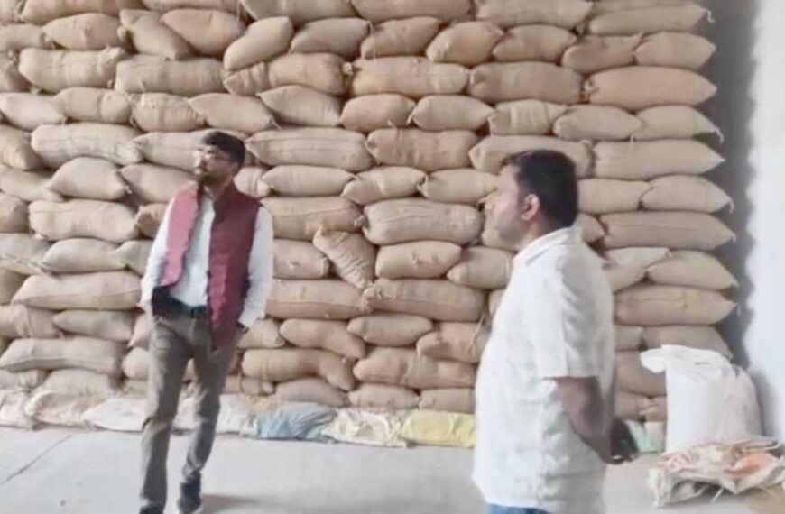 राइस मिल में छापा : रिकॉर्ड में मिली गड़बड़ी, 6 करोड़ से ज्यादा का धान जब्त