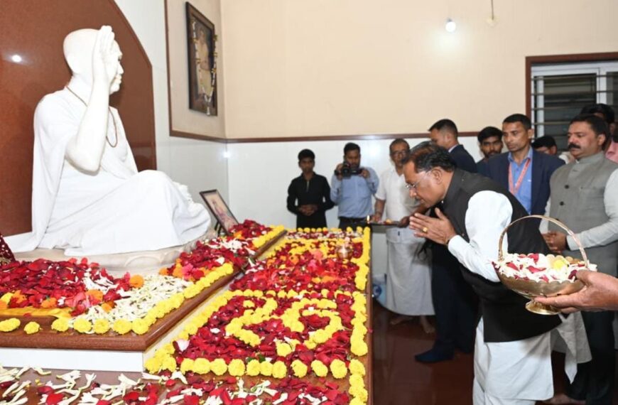 रायगढ़ प्रवास के दौरान अघोर गुरु पीठ पहुंचे मुख्यमंत्री, गुरु दर्शन कर लिया आशीर्वाद