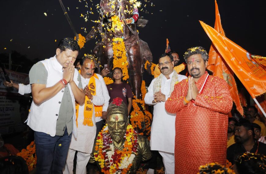 माँ मातंगी धाम में राष्ट्रीय गौरव रथ का किया गया ऐतिहासिक स्वागत, 25 हजार से ज्यादा श्रद्धालुओं ने भरा आस्था और राष्ट्रभक्ति का संगम