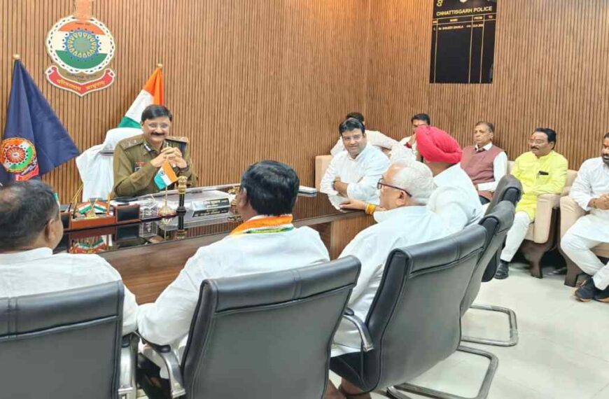 कांग्रेस नेताओं ने पुलिस कमिश्नर से की मुलाकात, कहा – शहर में पेट्रोलिंग बढ़ाएं और अपराध पर लगाम लगाएं