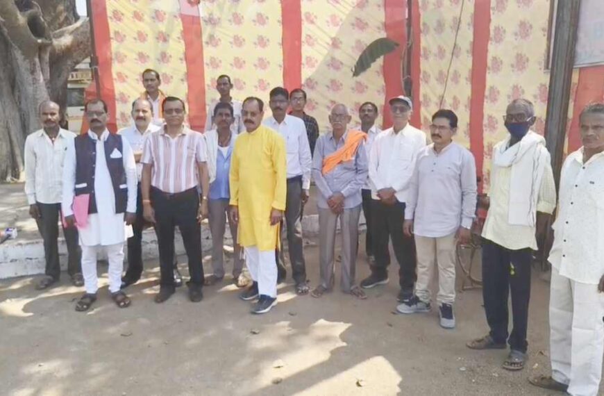 गांव में चुगली करने पर लगेगा 5 हजार जुर्माना, ग्रामीणों ने लिया फैसला