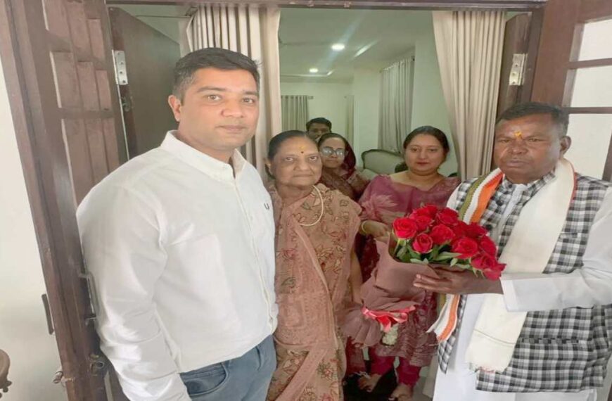 भूपेश बघेल के निवास पहुंचे कवासी लखमा, परिवारजनों से की मुलाकात, सिंहदेव और महंत से भी मिले