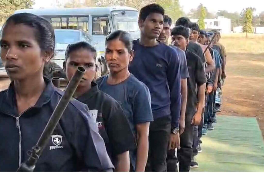 खात्मे की ओर माओवाद: 21 नक्सलियों ने हिंसा का रास्ता छोड़ किया आत्मसमर्पण, सिर पर था 76 लाख रुपए का ईनाम…