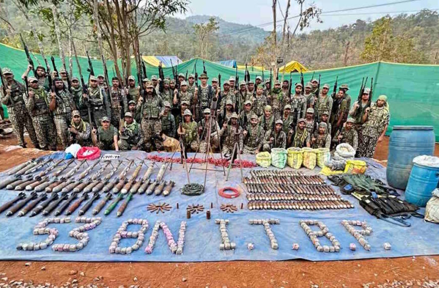 सुरक्षाबलों को मिली बड़ी सफलता, नक्सली डंप में भारी मात्रा में मिला हथियार…