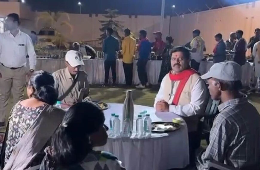 आत्मसमर्पित नक्सलियों ने किया जंगल सफारी का भ्रमण, गृह मंत्री विजय शर्मा ने भोजन के लिए आमंत्रित कर की व्यक्तिगत चर्चा…