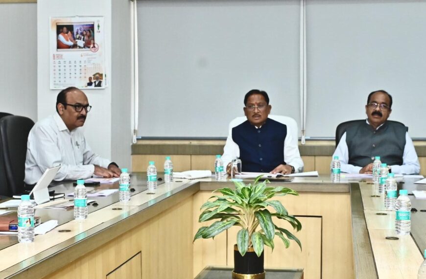 PWD की बैठक में सीएम के कड़े तेवर : विष्णुदेव साय ने कहा – घटिया सड़क बनने पर ठेकेदार होंगे ब्लैकलिस्टेड, अफसरों पर भी होगी कार्रवाई