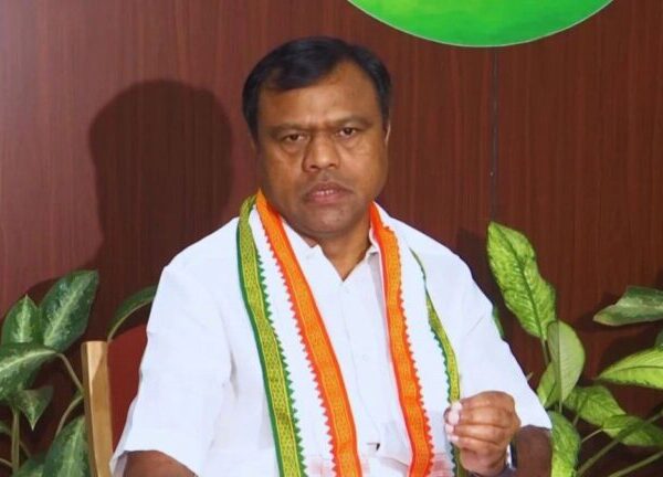 दीपक बैज ने कहा – छत्तीसगढ़ में कांग्रेस बनाएगी आदिवासी सलाहकार परिषद, धर्म स्वातंत्र्य विधेयक को लेकर सरकार से पूछा – 