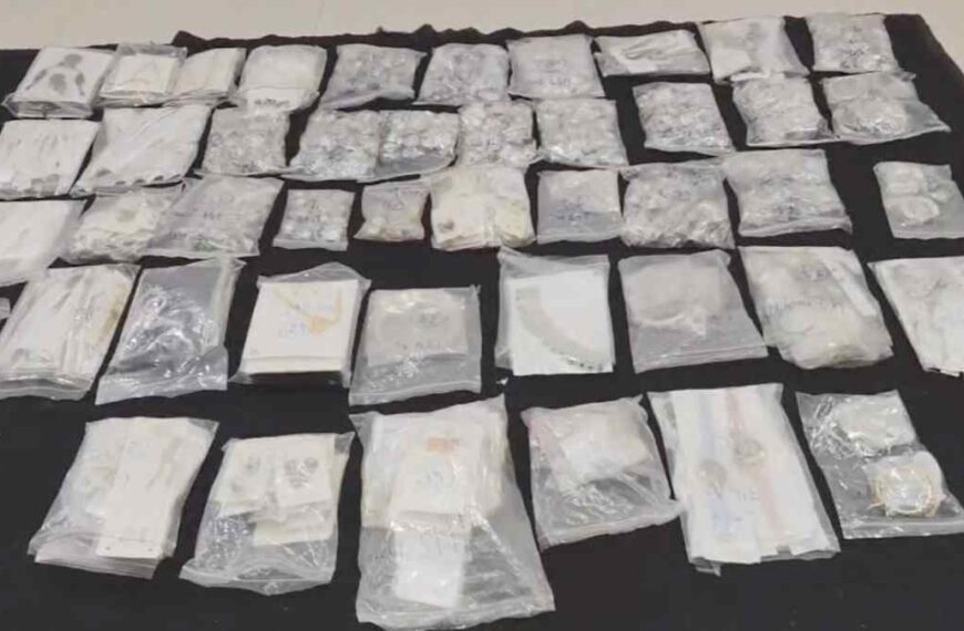 कार से 21 किलो चांदी के आभूषण जब्त, वैध कागजात नहीं दिखाने पर पुलिस ने की कार्रवाई