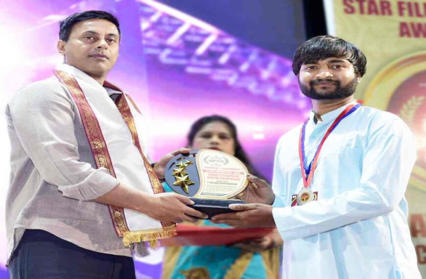 छत्तीसगढ़ के फिल्म निर्माता-निर्देशक एस अंशु धुरंधर को मिला इंटरनेशनल फिल्म अवार्ड